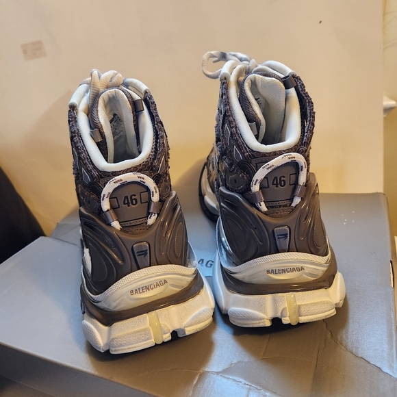 Balenciaga Runner High-Top Sneakers size 13 BNWB - Picture 13 of 16